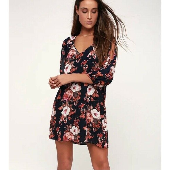 Lulus Dresses & Skirts - Lulus Shifting Dears Navy Blue Floral Print Dress
